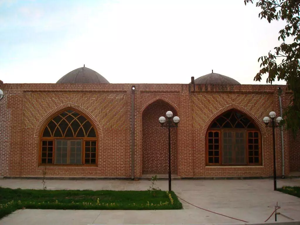 Восточный Азербайджан-Мавзолей Шейха Махмуда Шабестари