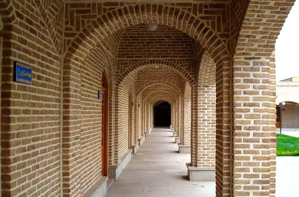 Восточный Азербайджан-Мавзолей Шейха Махмуда Шабестари