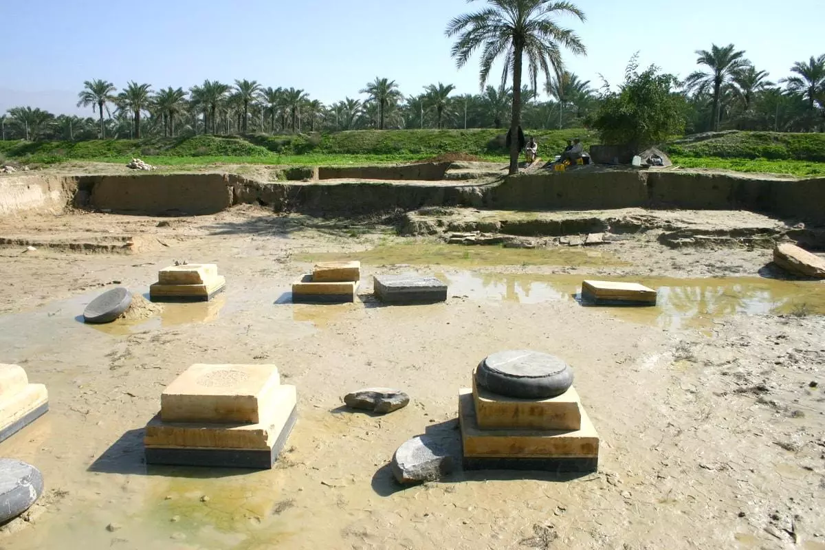 Бушер - Дворец Кира Великий