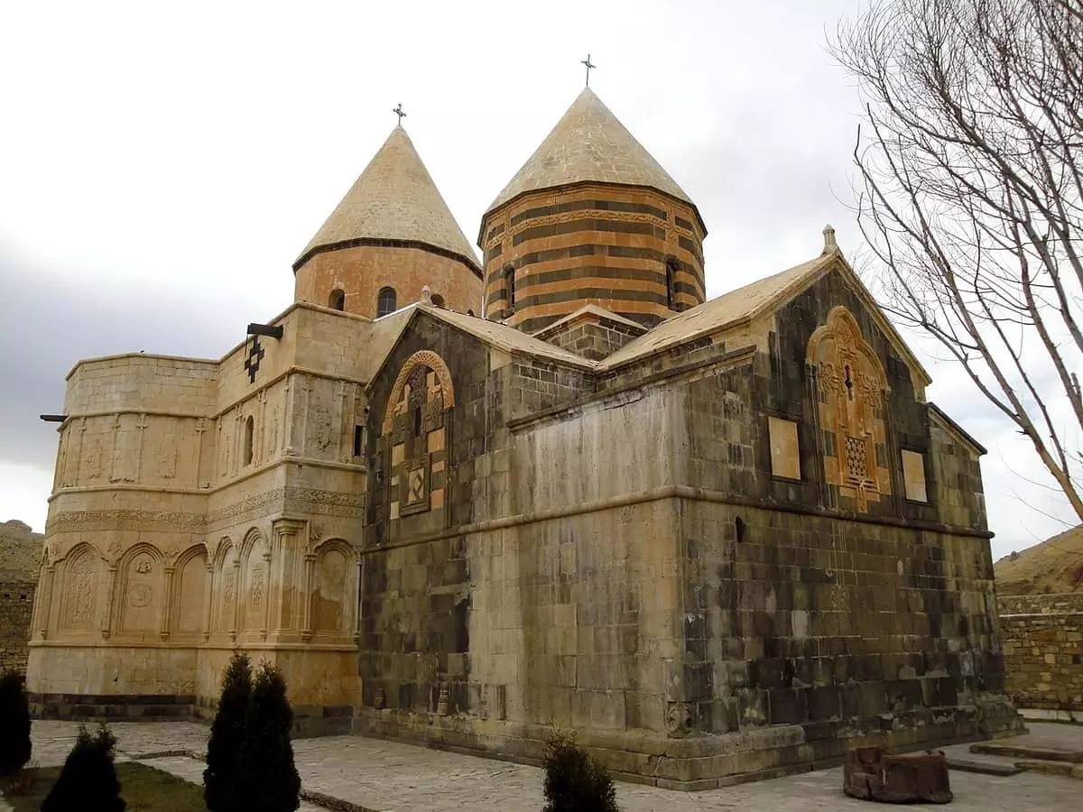 La Chiesa Nera (Qara Kelisa o Tatavus)