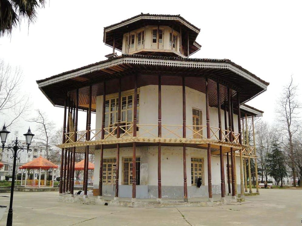 Bâtiment de Gilan-Kolah Farangi