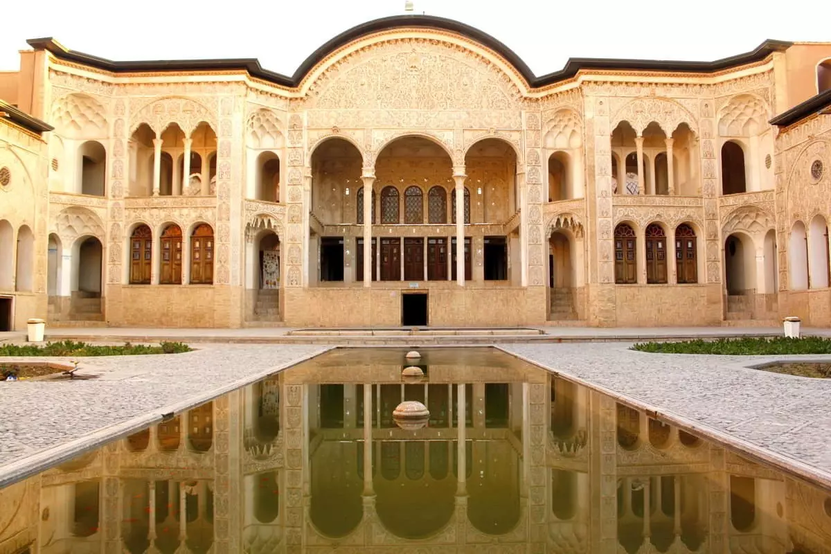 Кашан-Дом Табатабаев