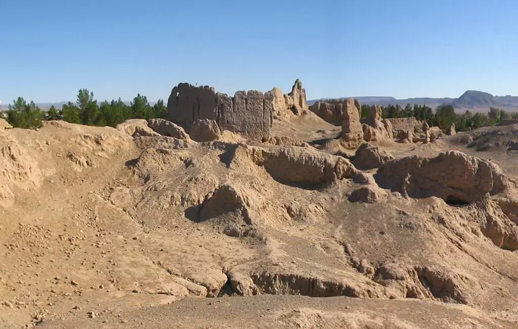 Хоксейн ҷануб - Шаҳри Нахбандан