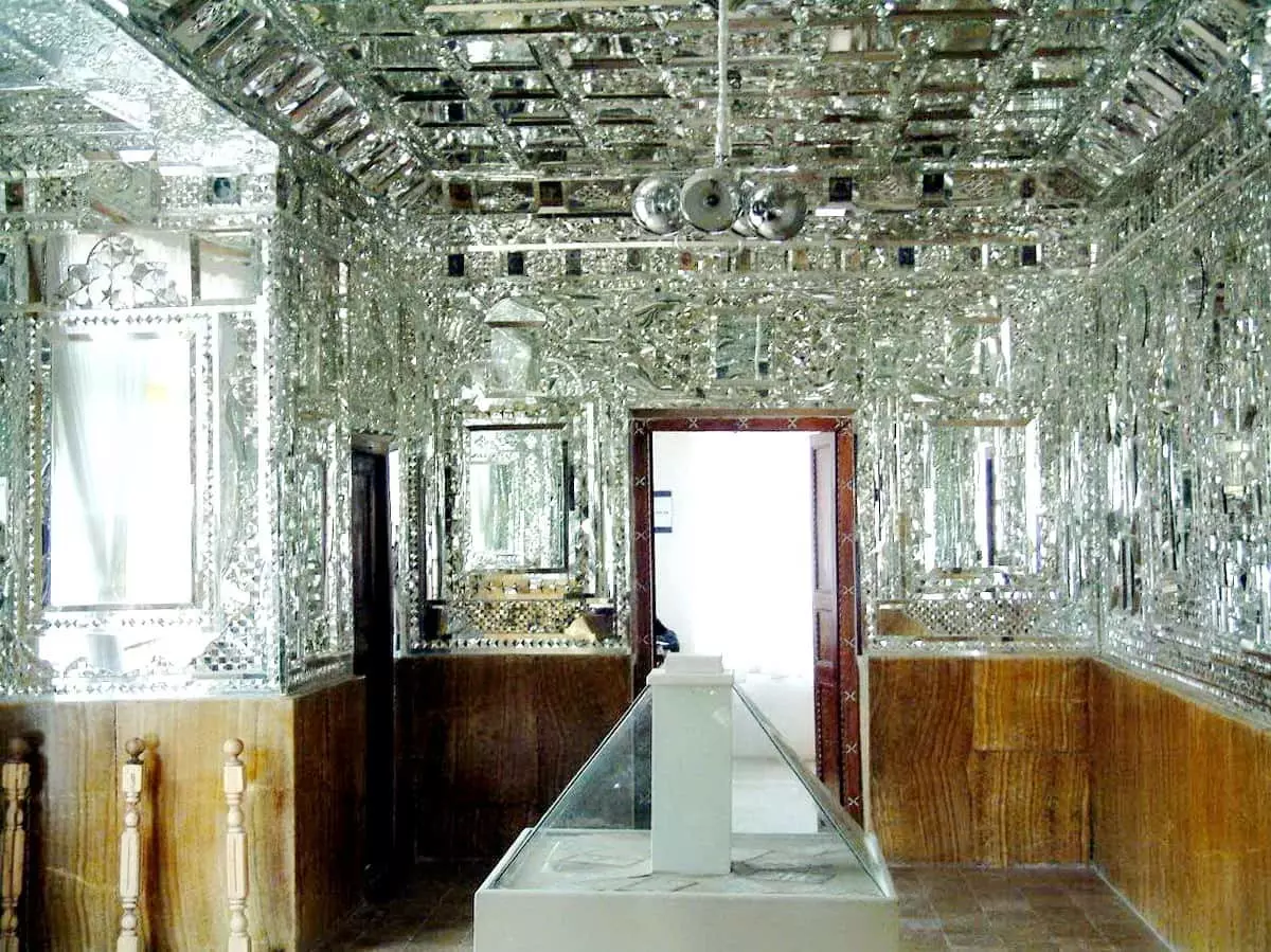Khorasan septentrional - Ayneh Khane Mofakham Palace