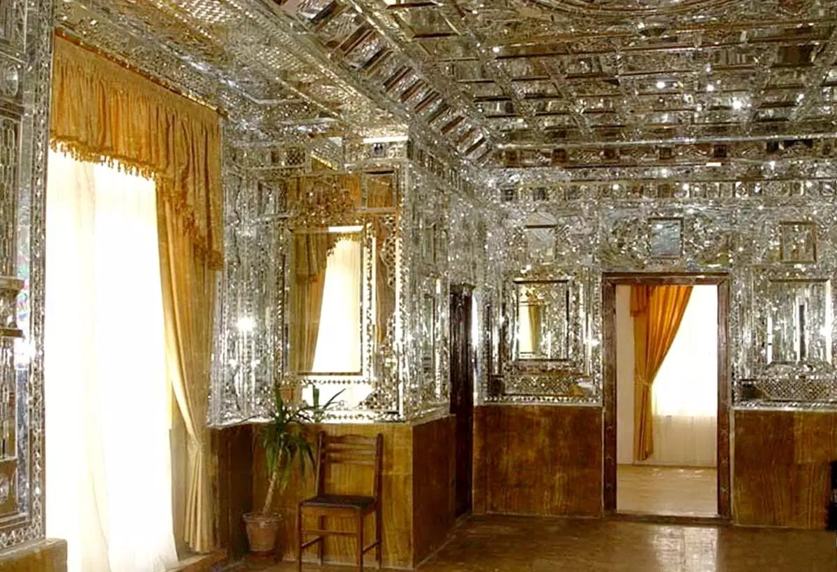 Khorasan septentrional - Ayneh Khane Mofakham Palace