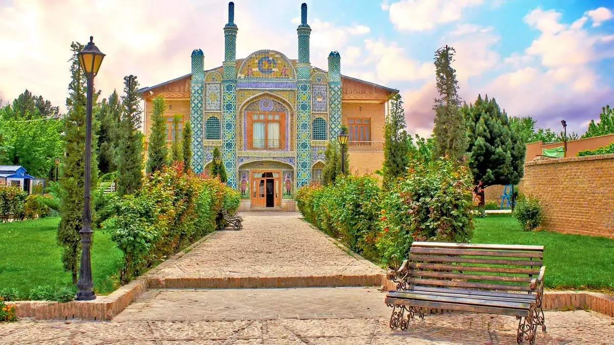 Khorasan septentrional - Ayneh Khane Mofakham Palace