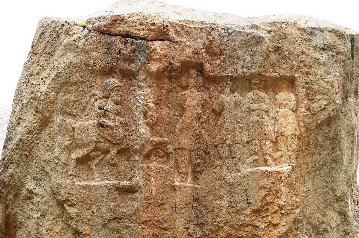 Khuzestan-I rilievi rupestri di Khunag Azhdar