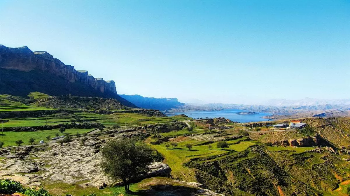 Khuzestan-Shehyun Lake