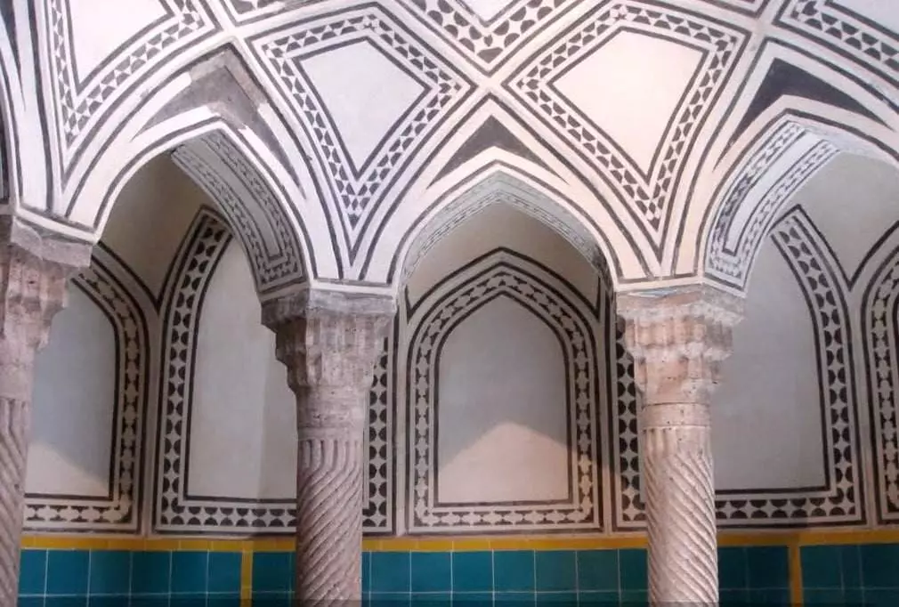 Курдистан - Бани исторического здания Асефа