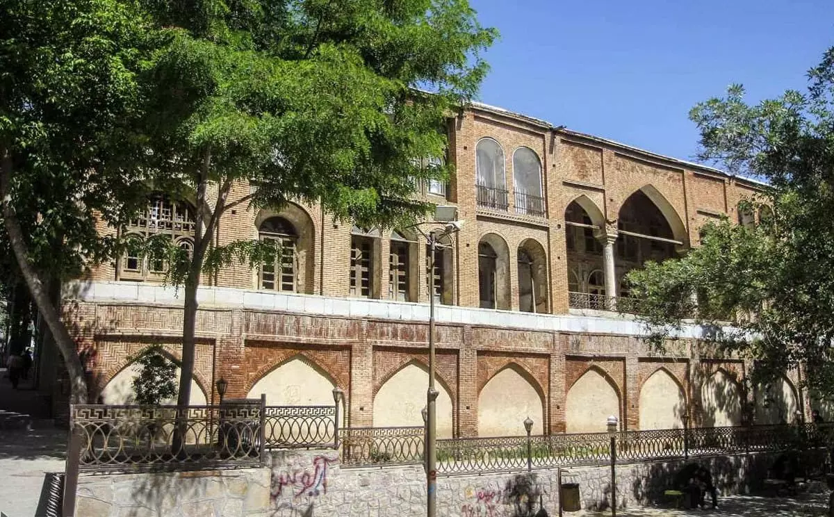 Kurdestan-Edificio storico Vakil