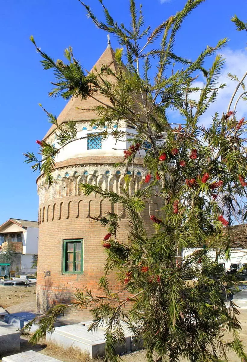 Le mausolée de Darvish Fakhr Al Din