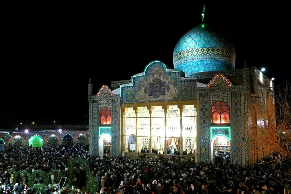Qazvin-Santuario Shāhzādeh Hossein