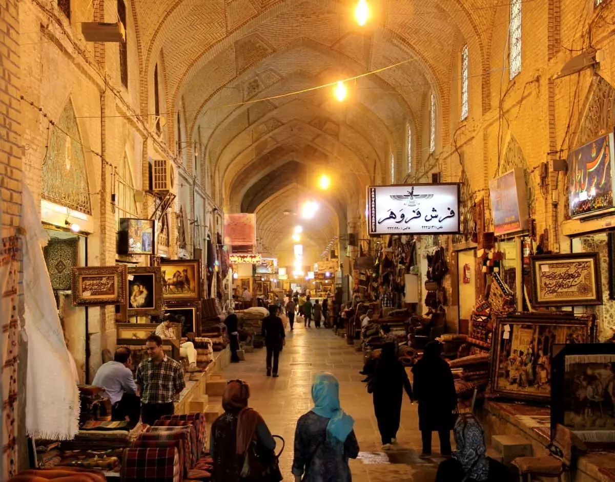 Shiraz-Bazar Di Vakil
