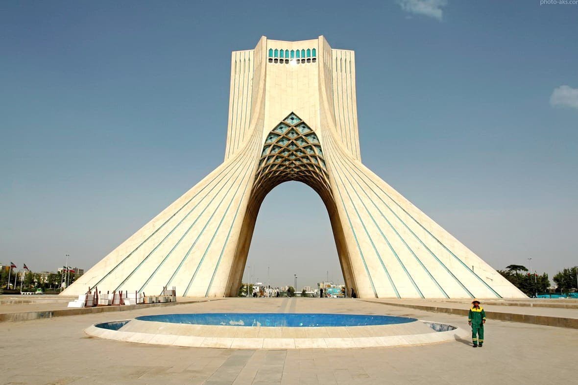 Tehran-Torre Azadi e museo