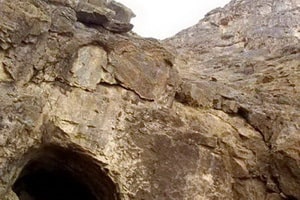 Grotta Shāh Keykhosrow