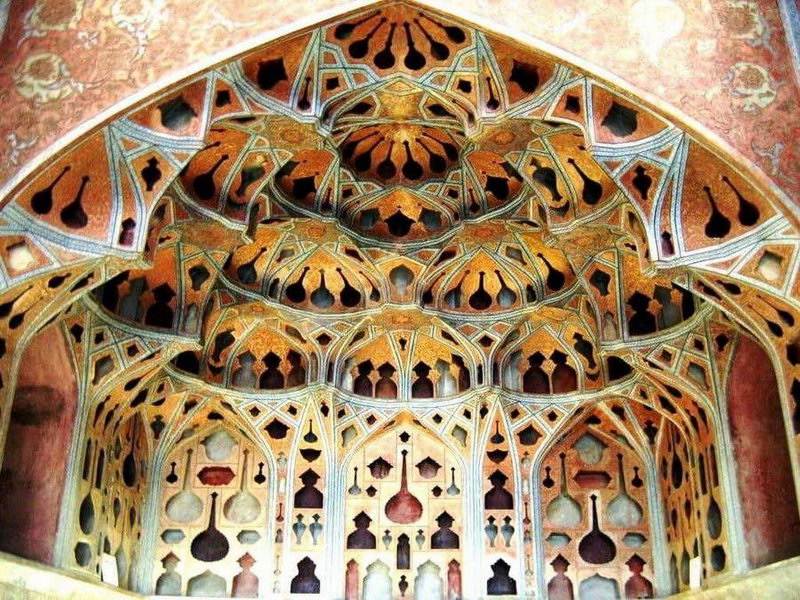 Esfahan- Palazzo Ali Qapu (ghapoo)