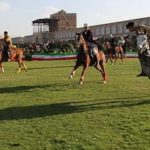 Chogān; il gioco di squadra d’equitazione accompagnato di musica e narrazione